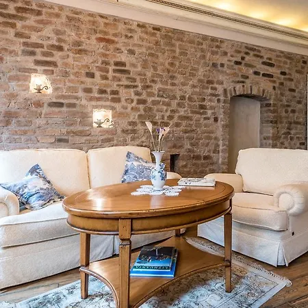 Angel House Vilnius, Pilies Διαμέρισμα *
